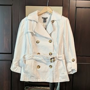 Short white trench